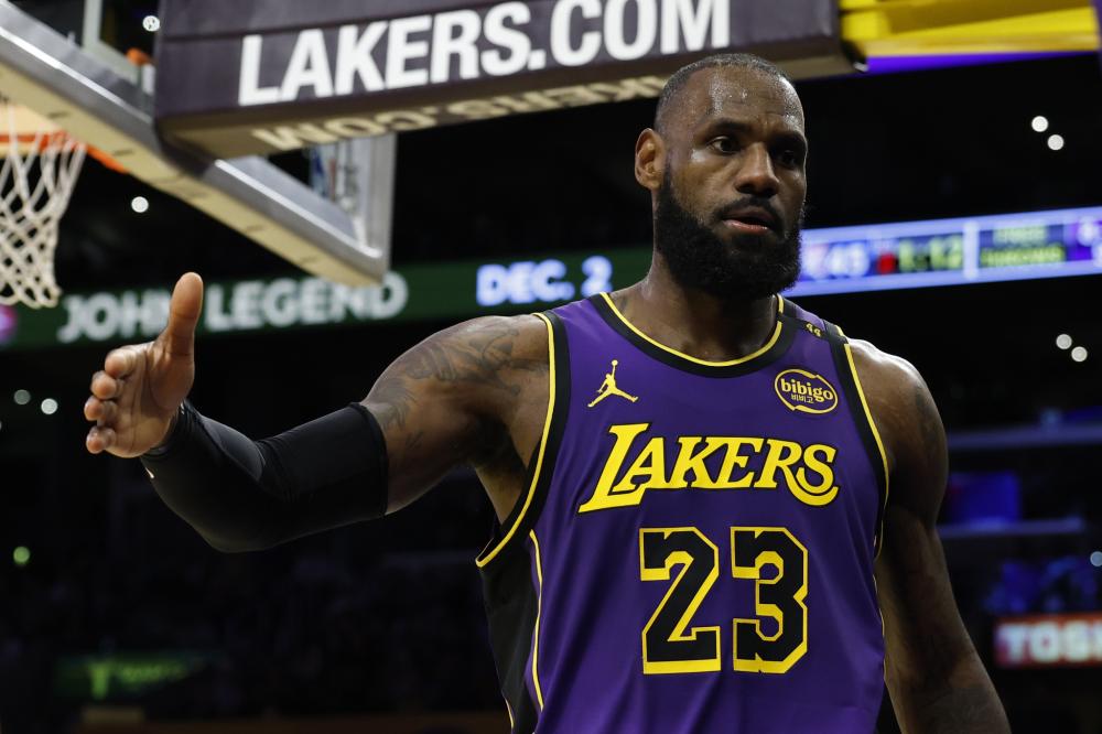 进攻球员冲 进攻球员冲