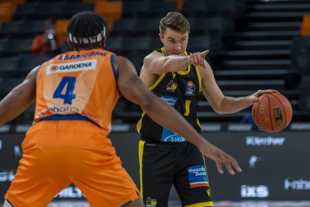 比赛中处于 比赛中处于