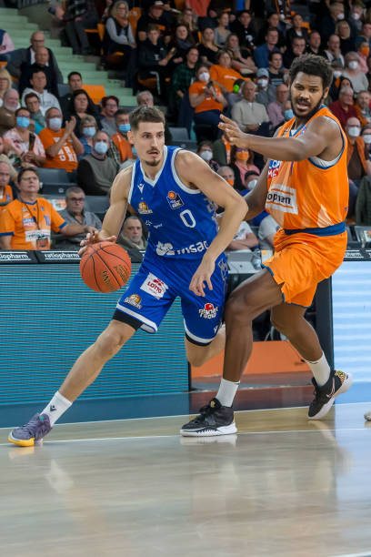 用实际表现 用实际表现