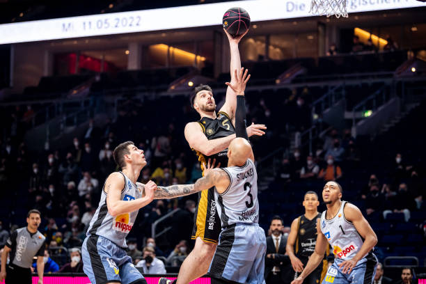 重要地位进 重要地位进